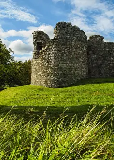 UK, Scotland, Fort William, View of the Old Inverlochy Castle