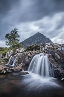 Images Dated 27th November 2014: UK, Scotland, Highland, Glen Coe, River Coupall, Coupall Falls and Buachaille Etive Mor
