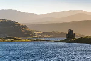 Images Dated 27th February 2017: UK, Scotland, Highland, Sutherland, Lochinver, Loch Assynt, Ardvreck Castle