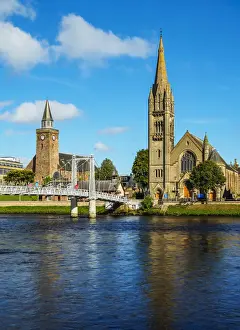 UK, Scotland, Inverness, View of the Greig St Bridge and the Free North and the Old