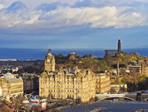 UK, Scotland, Lothian, Edinburgh, The Balmoral Hotel and Calton Hill viewed from