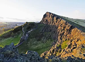 UK, Scotland, Lothian, Edinburgh, Holyrood Park, View of the Salisbury Crags