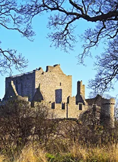 Images Dated 31st March 2016: UK, Scotland, Lothian, Edinburgh, View of the Craigmillar Castle