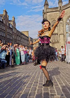 UK, Scotland, Lothian, Edinburgh, Old Town, The Royal Mile, High Street, Fringe Festival