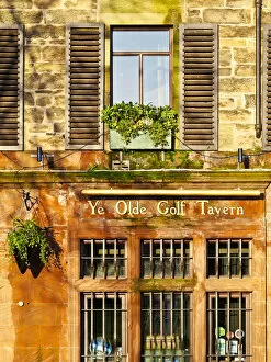 Images Dated 30th March 2016: UK, Scotland, Lothian, Edinburgh, Exterior view of the Golf Tavern