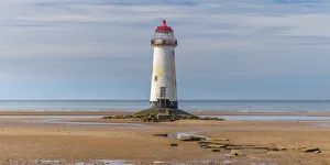 UK, Wales, Flintshire, Talacre, Point of Ayr, Talacre Beach, Point of Ayr Lighthouse