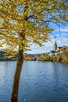 Images Dated 27th November 2018: Ulmen maar lake, Ulmen, Eifel, Rhineland-Palatinate, Germany