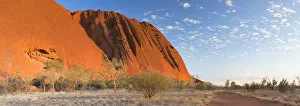 Images Dated 22nd March 2016: Uluru (UNESCO World Heritage Site), Uluru-Kata Tjuta National Park, Northern Territory