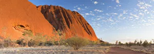 Images Dated 22nd March 2016: Uluru (UNESCO World Heritage Site), Uluru-Kata Tjuta National Park, Northern Territory