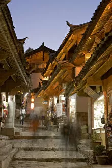 Images Dated 24th June 2008: UNESCO Old Town of Lijiang, Yunnan Province, China