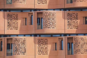 Middle East Prints: United Arab Emirates, Abu Dhabi, Masdar City - the worlds first zero-carbon, car