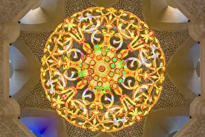 Images Dated 14th December 2015: United Arab Emirates, Abu Dhabi. A Swarovski crystal chandelier in the main prayer