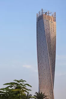 Images Dated 5th December 2016: United Arab Emirates, Dubai, Dubai marina, Cayan Tower, known as Infinity Tower before