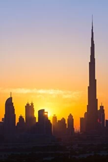 Images Dated 7th December 2014: United Arab Emirates, Dubai, elevated view of the new Dubai skyline, the Burj Khalifa