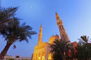Images Dated 24th January 2012: United Arab Emirates, Dubai, Jumeirah Mosque illuminated at night evening