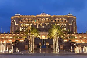 United Arab Emirates (UAE), Abu Dhabi, Emirates Palace Hotel, fountains
