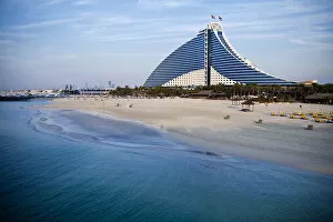 Images Dated 12th April 2010: United Arab Emirates (UAE), Dubai, Jumierah Beach Hotel and Resort