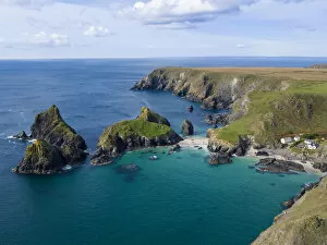 Images Dated 23rd August 2017: United Kingdom, Cornwall, The Lizard, Rocky coastline and beaches at Kynance Cove