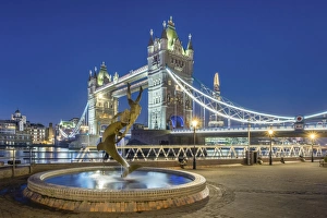 Sculpture Gallery: United Kingdom, England, London. Tower Bridge over the River Thames and Girl With