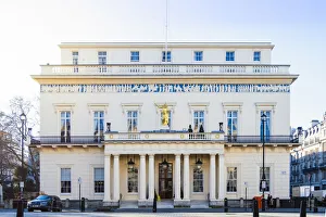 United Kingdom, England, London, Westminster, facade of the Athanaeum gentleman