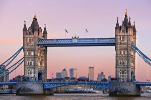 Images Dated 17th January 2020: United Kingdom, England, London, Southwark, Tower Bridge
