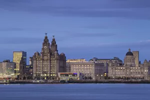 Images Dated 6th November 2015: United Kingdom, England, Merseyside, Liverpool, View of Liverpool skyline - The Port