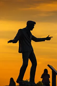 Images Dated 6th November 2015: United Kingdom, England, Merseyside, Liverpool, Sculpture of Billy Fury in Albert Dock