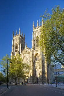 Images Dated 4th August 2015: United Kingdom, England, North Yorkshire, York. The Minster in Spring