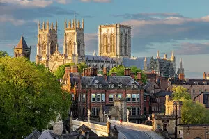 Images Dated 23rd August 2022: United Kingdom, England, North Yorkshire, York. The Minster and Lendal Bridge seen from the City
