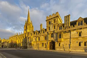 Images Dated 21st April 2021: University Church of St Mary the Virgin and All Souls College, Oxford, Oxfordshire