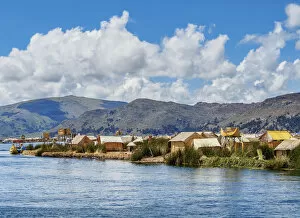 Lake Titicaca Gallery: Uros Floating Islands, Lake Titicaca, Puno Region, Peru
