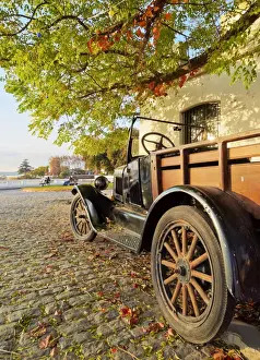 Uruguay, Colonia Department, Colonia del Sacramento, Vintage car on the cobblestone
