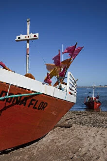 Images Dated 22nd September 2009: Uruguay, Faro Jose Ignacio, Atlantic Ocean resort town, fishing boat