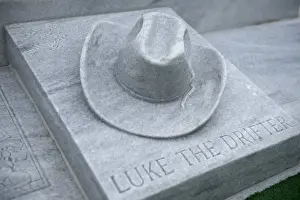 Alabama Prints: USA, Alabama, Montgomery, country legend Hank Williams grave
