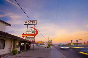 Images Dated 4th April 2012: USA, Arizona, Kingman, Route 66, Route 66 Motel