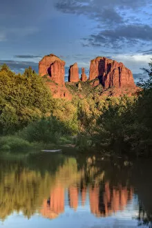 Images Dated 12th March 2013: USA, Arizona, Sedona, Cathedral Rock glowing at sunset