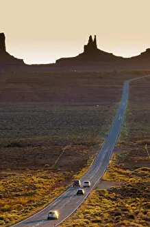 Images Dated 1st May 2009: USA, Arizona-Utah, Monument Valley