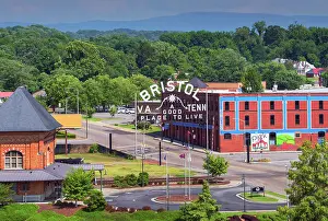 Tennessee Prints: USA, Bristol, Virginia, Tennessee