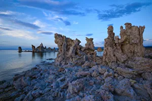 Eastern Sierra Prints: USA, California, Eastern Sierra, Mono Lake, Tufa Reserve at sunset