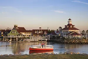 USA, California, Long Beach, Shoreline Village boardwalk