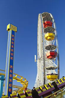 Images Dated 15th May 2012: USA, California, Los Angeles, Santa Monica. Ferris Wheel on Santa Monica Pier