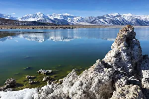 USA, California, Mono Lake, Salt lake, Tuff sculptures