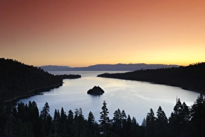 Country Side Gallery: USA, California / Nevada