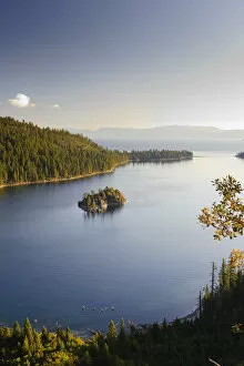 USA, California / Nevada, Lake Tahoe, Emerald Bay