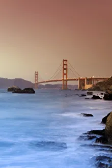USA, California, San Francisco, Bakers Beach and Golden Gate Bridge