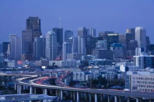 Images Dated 20th December 2012: USA, California, San Francisco, Potrero Hill, view of downtown and I-280 highway, evening