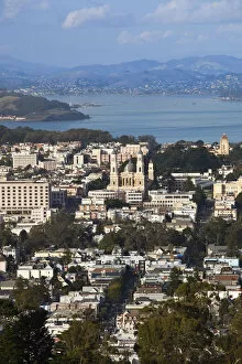 Images Dated 17th June 2011: USA, California, San Francisco, Twin Peaks, elevated late afternoon view of Avenues area