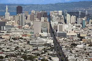 Images Dated 17th June 2011: USA, California, San Francisco, Twin Peaks, late afternoon elevated downtown view