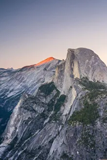 Images Dated 15th March 2017: USA, California, Yosemite National Park, Half Dome