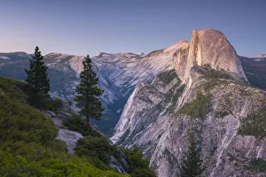 Images Dated 15th March 2017: USA, California, Yosemite National Park, Half Dome